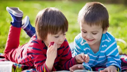 Cadouri pentru copiii pasionați de cărți de citit