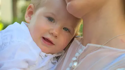 Cum să alegi ținuta potrivită pentru botez