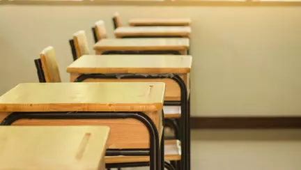 Un elev din Dorohoi a murit în clasă sub ochii colegilor. Băiatul avea COVID-19