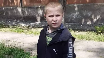 "Vreau ca mama mea să învie!" Povestea unui băiețel de 8 ani din Ucraina care a emoționat întreaga lume