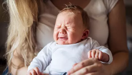 Cum recunoaștem dacă diareea bebelușului este gravă. Recomandările medicului pediatru Mihai Craiu