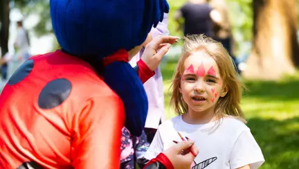 Cum să organizezi petrecerea perfectă de botez?