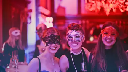 7 idei pentru organizarea petrecerii burlăcițelor