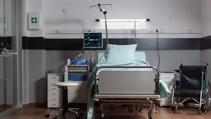 O tânără din Focșani a murit la patru luni după ce a născut. "S-a plâns de dureri, dar doctorii i-au zis că e ok"