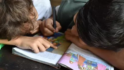 Cele mai bune metode de a afla ce cursuri educative și de dezvoltare personală i se potrivesc copilului tău