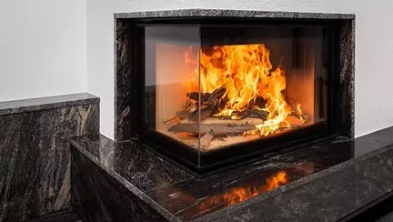 Păreri Pefoc: De ce nu e bine să-ți construiești șemineul cu rude sau prieteni?