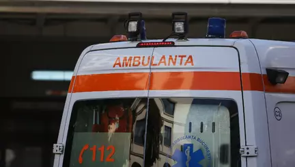 O femeie din Maramureș și-a găsit fetița decedată, la câteva zile după ce i s-a spus că are roșu în gât