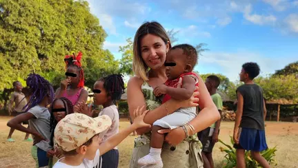 Ela Crăciun a adoptat doi copii din Kenya. "Voi fi alături de ei!"