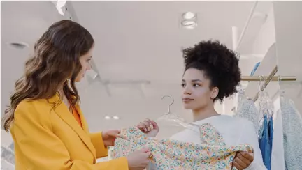 Cum să alegi rochia de ocazie potrivită pentru silueta ta?