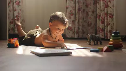 Secretul pentru a crește un copil fericit stă în primii ani de viață