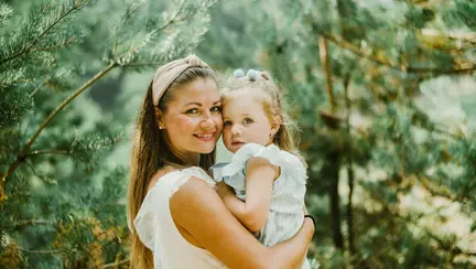 Iată de ce cerceii din aur pentru copii pot fi un cadou special care oferă amintiri frumoase!