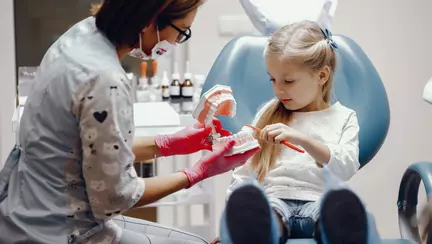 Cum afectează stilul de viață sănătatea orală a copiilor