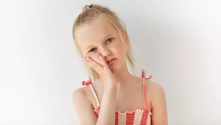 Carii la nivelul dintilor de lapte? Cum tratăm și cum prevenim