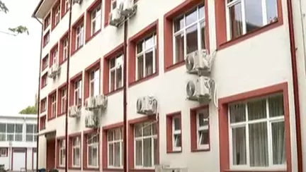 O învățătoare din Galați e acuzată de comportament agresiv la adresa copiilor. Ce le-ar fi făcut elevilor