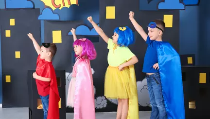 Cum să organizezi o petrecere autentică și captivantă pentru copii