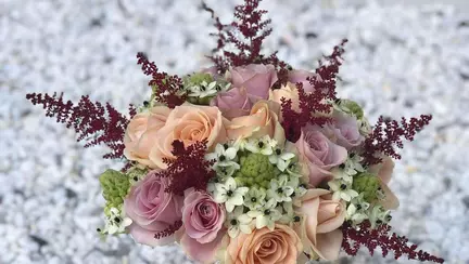 Florile și modul extraordinar cum ne însoțesc în viață