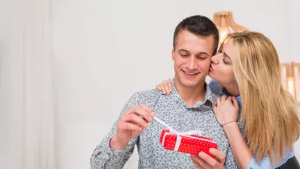 Cauți idei de cadouri pentru ziua de naștere a soțului? Iată TOP 5 idei inspirate!