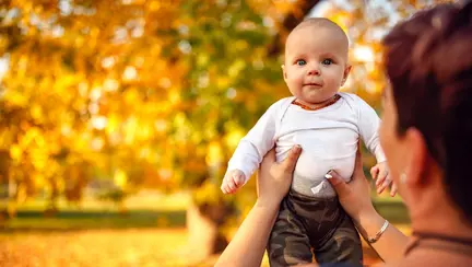 100+ Nume rare și frumoase de fete și băieți