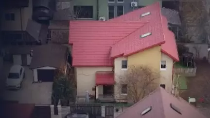 Anchetă la o grădiniță privată din Popești-Leordeni, după ce o învățătoare a fost filmată în timp ce bate copiii și țipă la ei