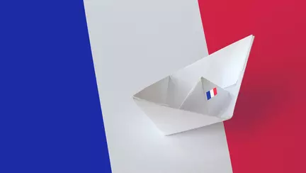 Puzzle-uri și jocuri de memorie în franceză: Construirea vocabularului prin joacă