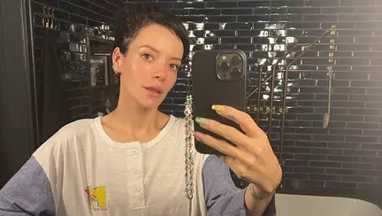 Lily Allen spune că viața de mamă i-a distrus cariera muzicală. "Am ales să mă concentrez asupra lor!"