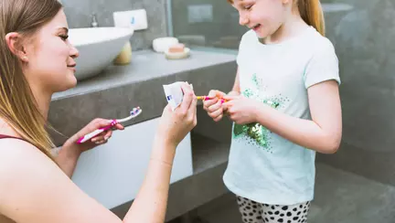 Sănătatea orală a adulților începe întotdeauna în copilărie! Iată de ce