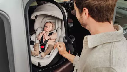 Scoica auto pentru nou-născut. Moft sau necesitate?