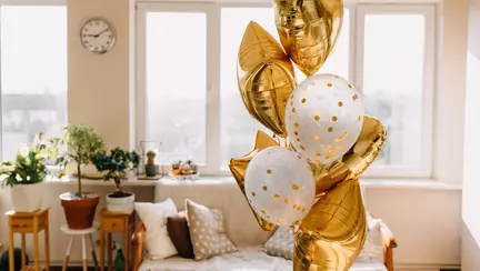 Cum să creezi aranjamente spectaculoase cu baloane jumbo din latex