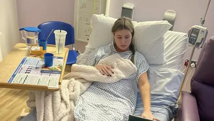 O gravidă trimisă acasă de medici pentru că "n-avea nimic" era să-și piardă viața din cauza unui diagnostic greșit