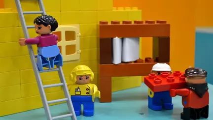 Jucăriile generației Millennials vs. generației Alpha – o călătorie cu mașina timpului în universul copilăriei