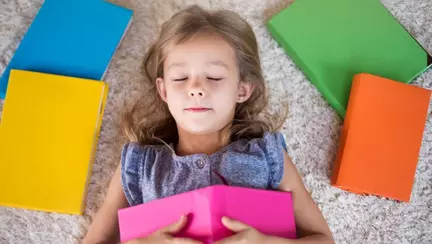 Beneficii ale cărților cu benzi desenate: Cum ajută acestea la dezvoltarea imaginației și creativității copiilor