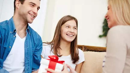 Tricouri creștine - daruri emoționante pentru persoane dragi