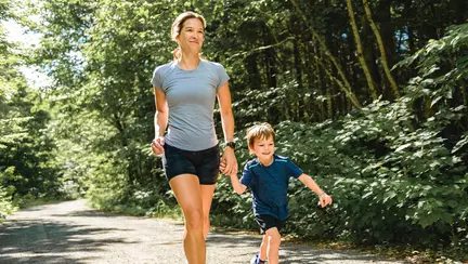 Cum să-ți motivezi copilul să facă sport: 3 trucuri care funcționează