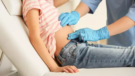 Infecțiile de tract urinar la copii: cauze, simptome și opțiuni de tratament