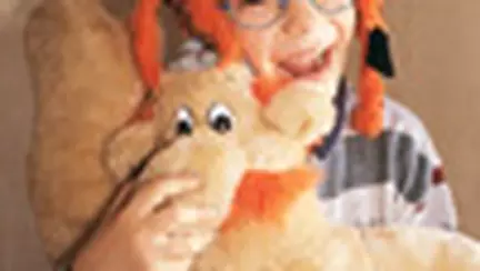 Atat de mic si  poarta ochelari...