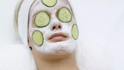 Natura la microscopul cosmetic