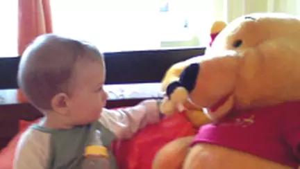 Sa incercam laptic din biberon