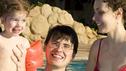 Mergeti impreuna la inot!