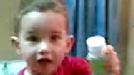 Ma spal pe dintisori