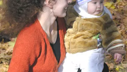 Parintii nu se ingramadesc la recalcularea indemnizatiei