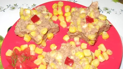Salata de ton cu porumb
