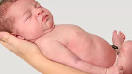 Cum creste bebelusul luna de luna