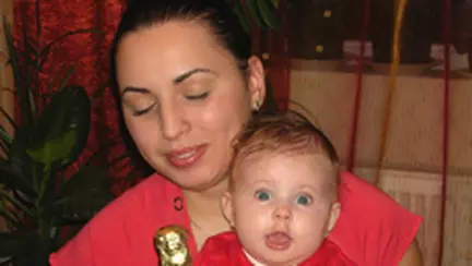 Zambetul fiicei mele imi face ziua frumoasa