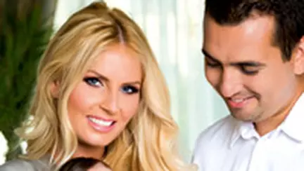 Andreea Banica, primul pictorial cu Sofia