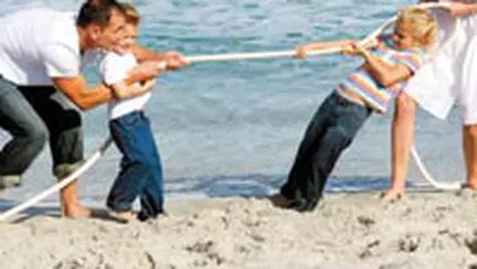 Competitie intre mama si tata