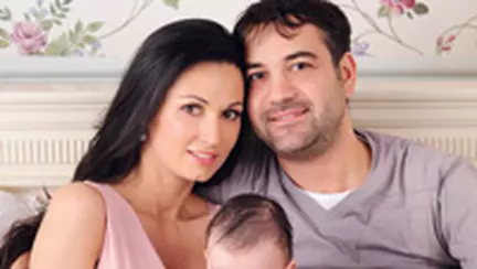 Nicoleta Luciu si Zsolt Csergo sunt topiti dupa micul Zsolt