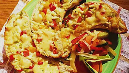 Cornuri cu salata de primavara