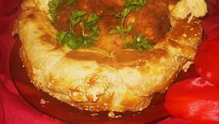 Cosulet din paine cu chiftelute