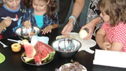 Asociatia EMOVERE si revista Baby au lansat cartea "De ce o iubim pe Doamna Mar?"