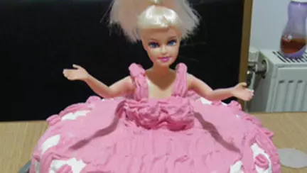 Tort cu fructe si frisca